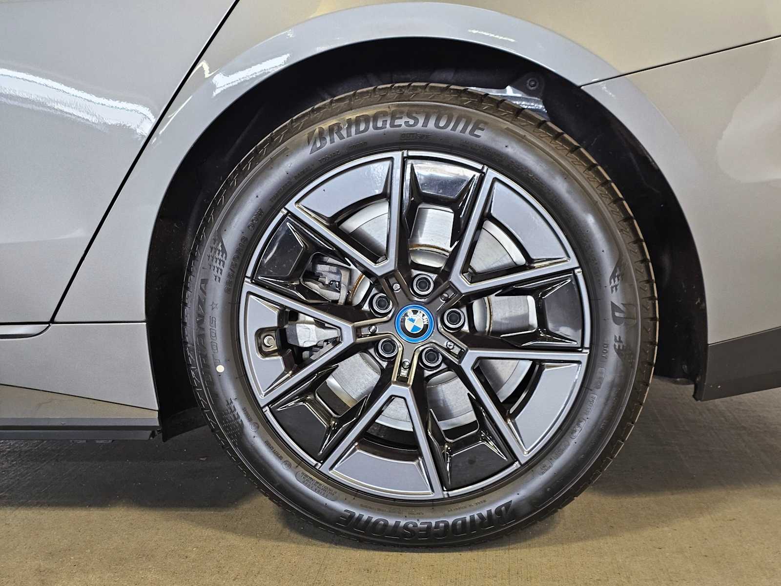 Thumbnail: 2024 BMW i4 - 8