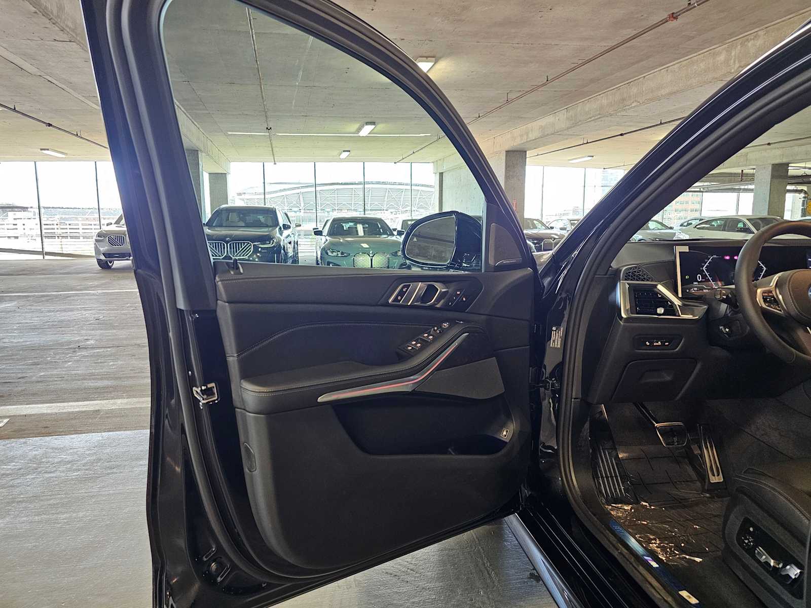 Thumbnail: 2026 BMW X5 - 23