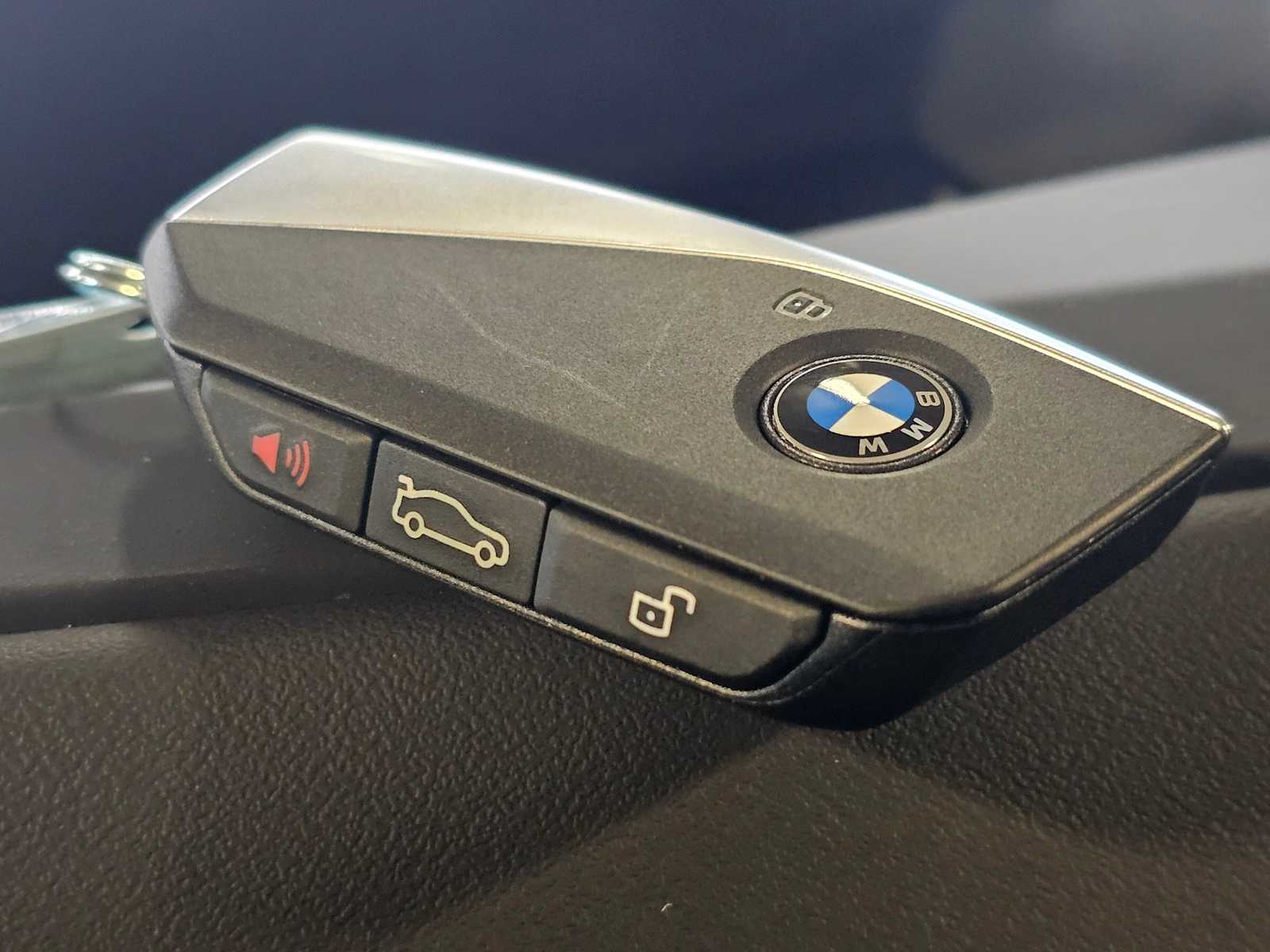 Thumbnail: 2026 BMW X5 - 44