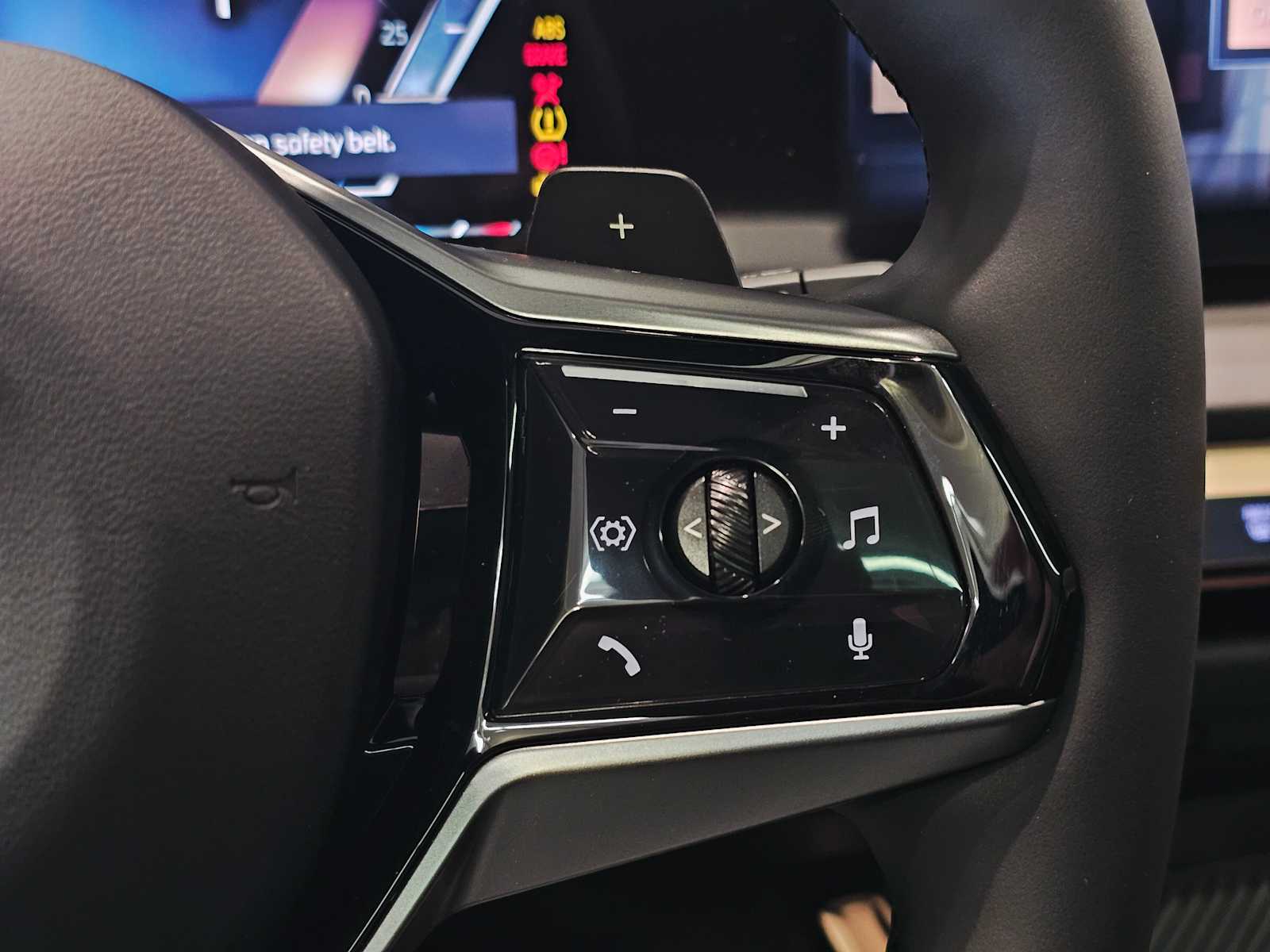 Thumbnail: 2026 BMW X3 - 12