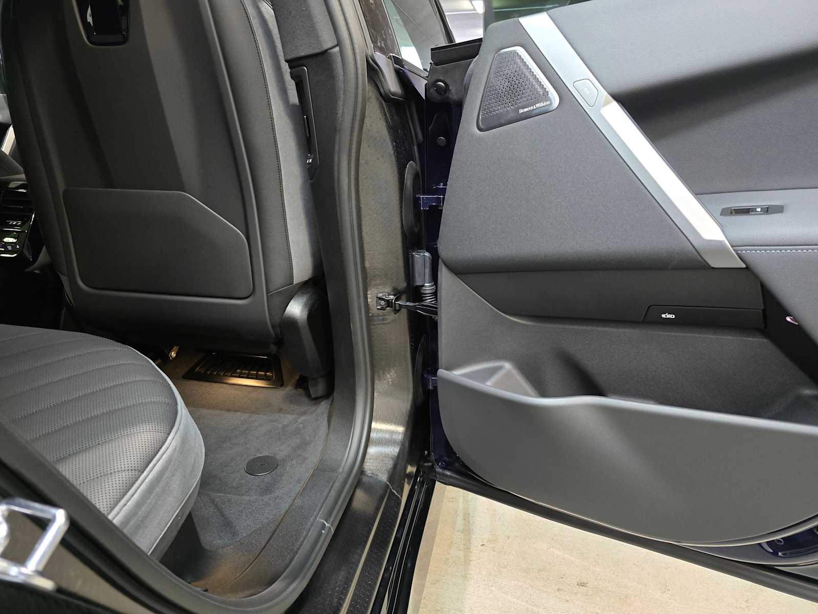 Thumbnail: 2026 BMW iX - 28