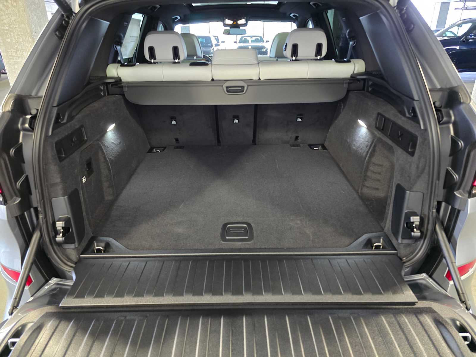 Thumbnail: 2026 BMW X5 - 35