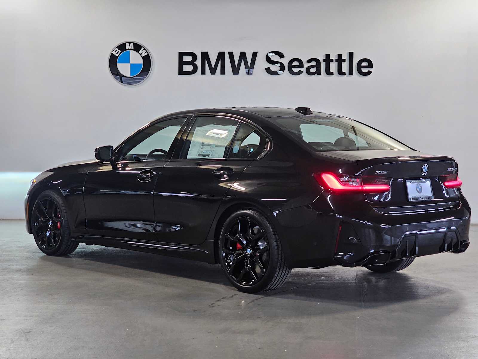 Thumbnail: 2026 BMW 3 Series - 4