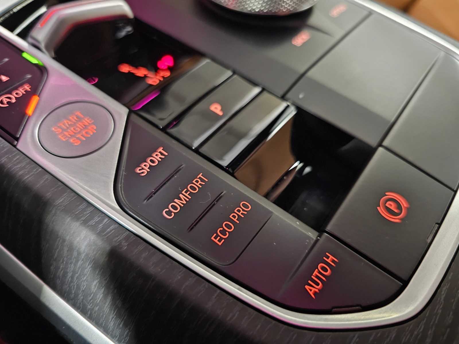 Thumbnail: 2025 BMW 3 Series - 21