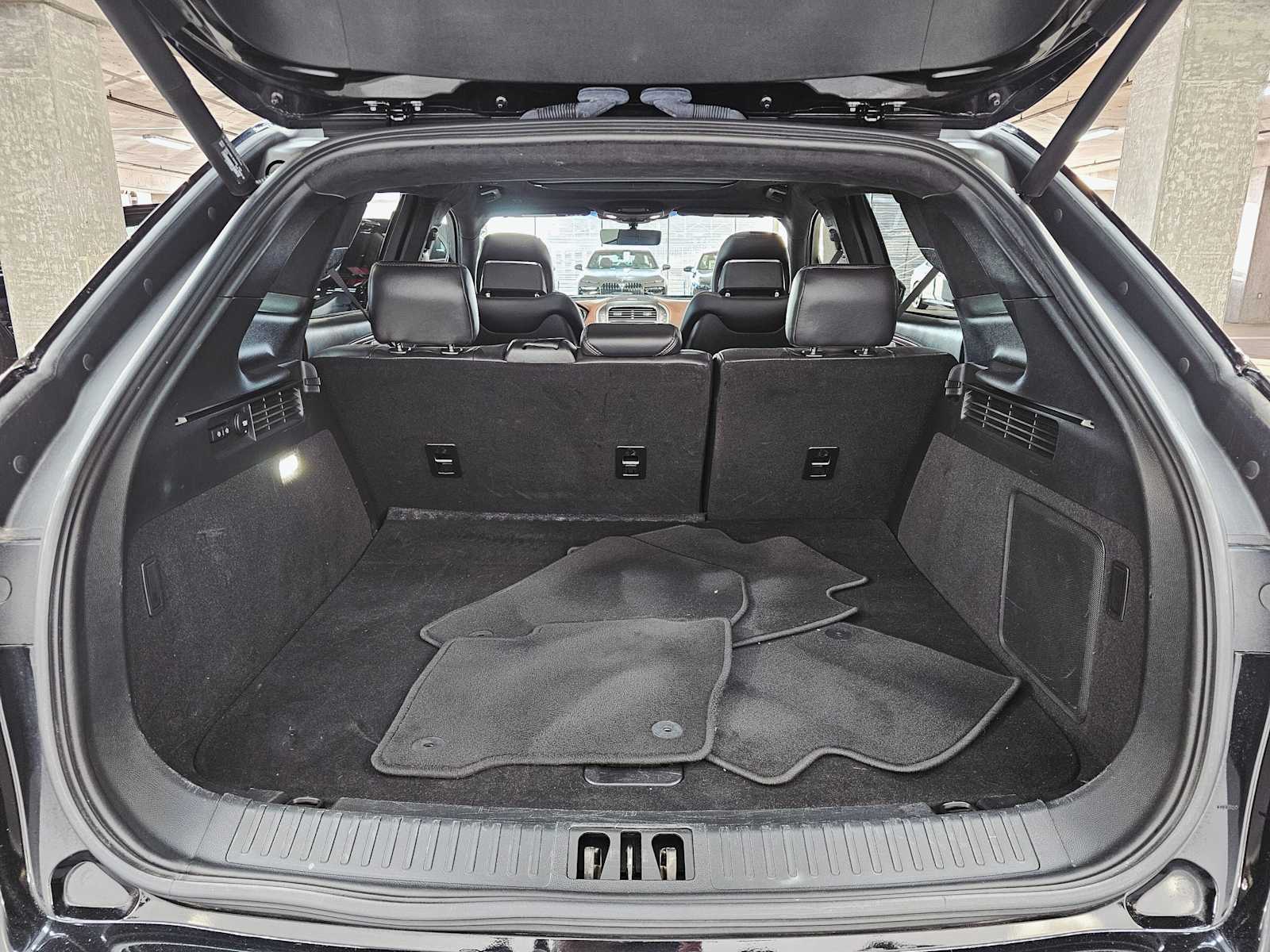 Thumbnail: 2019 Lincoln Nautilus - 28