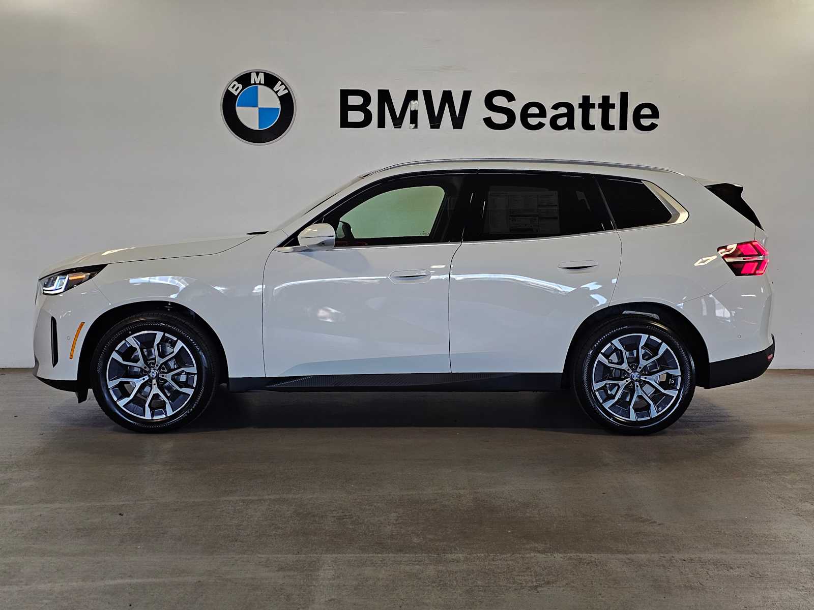 Thumbnail: 2026 BMW X3 - 3