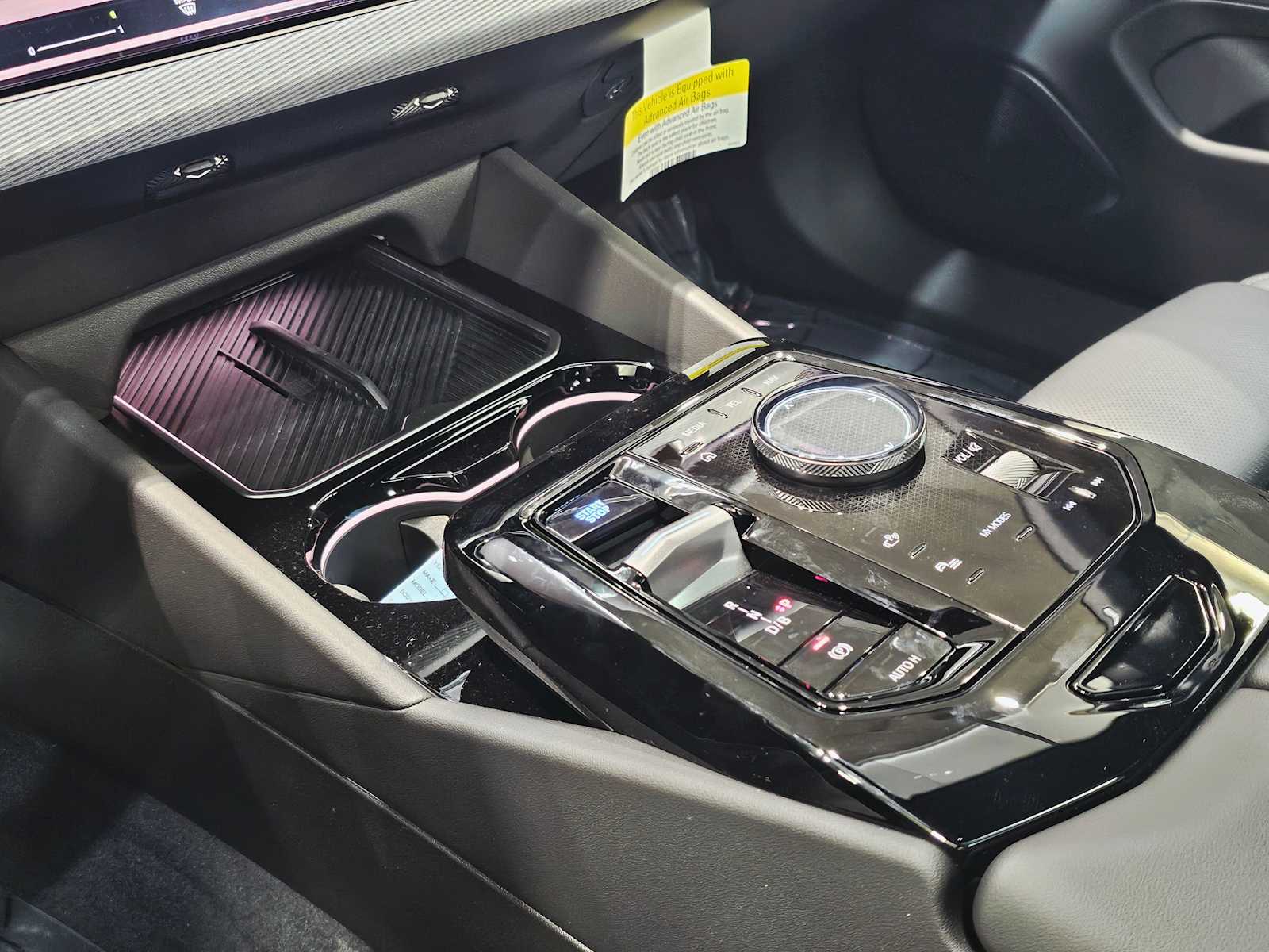 Thumbnail: 2026 BMW i5 - 17