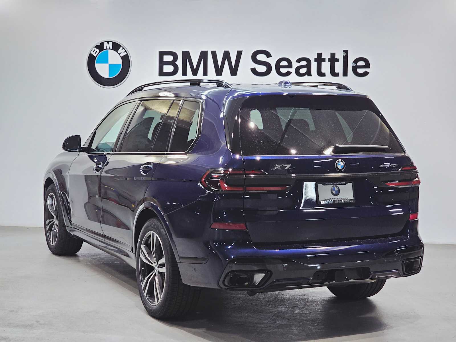 Thumbnail: 2026 BMW X7 - 4
