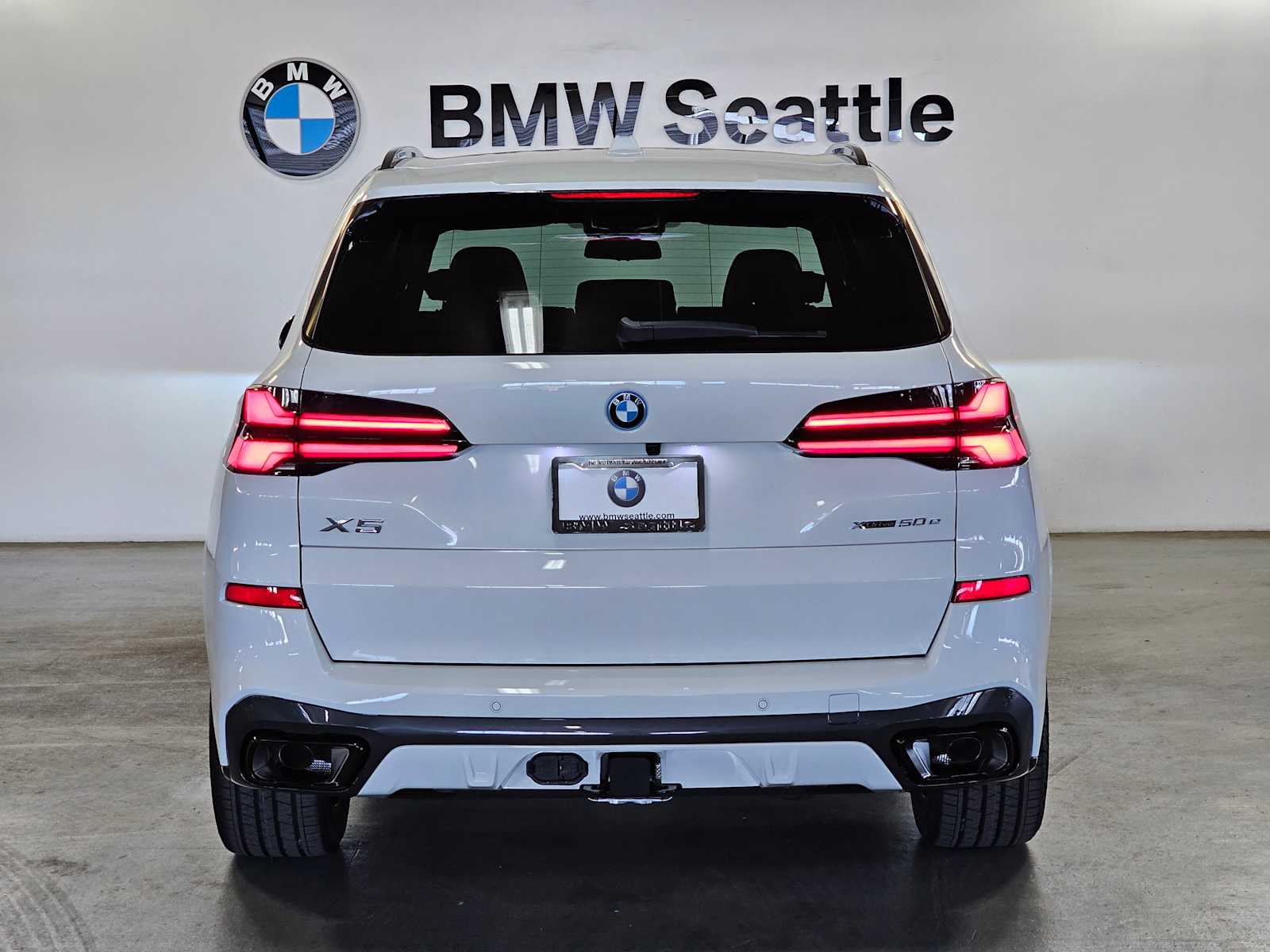 Thumbnail: 2026 BMW X5 - 5