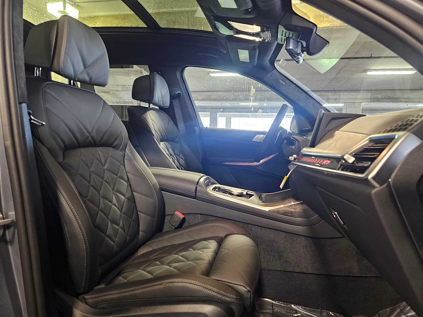 Thumbnail: 2026 BMW X7 - 42