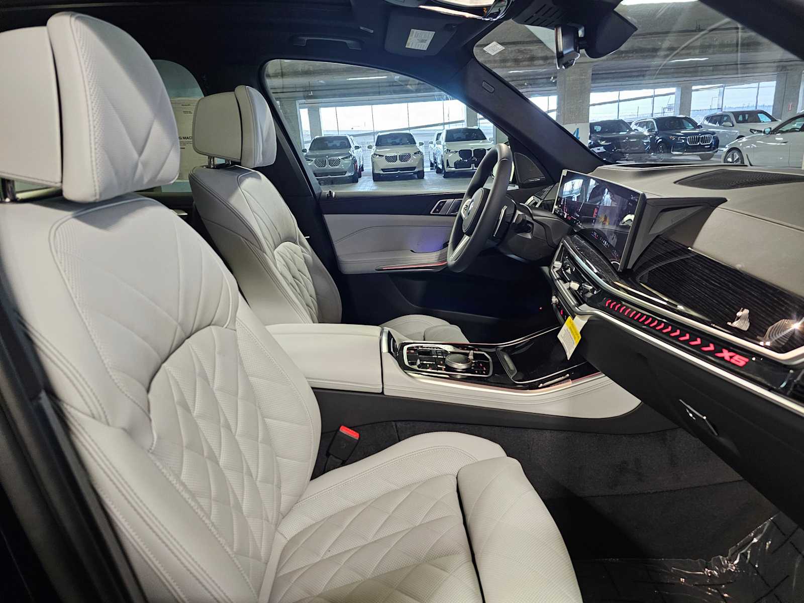 Thumbnail: 2026 BMW X5 - 37