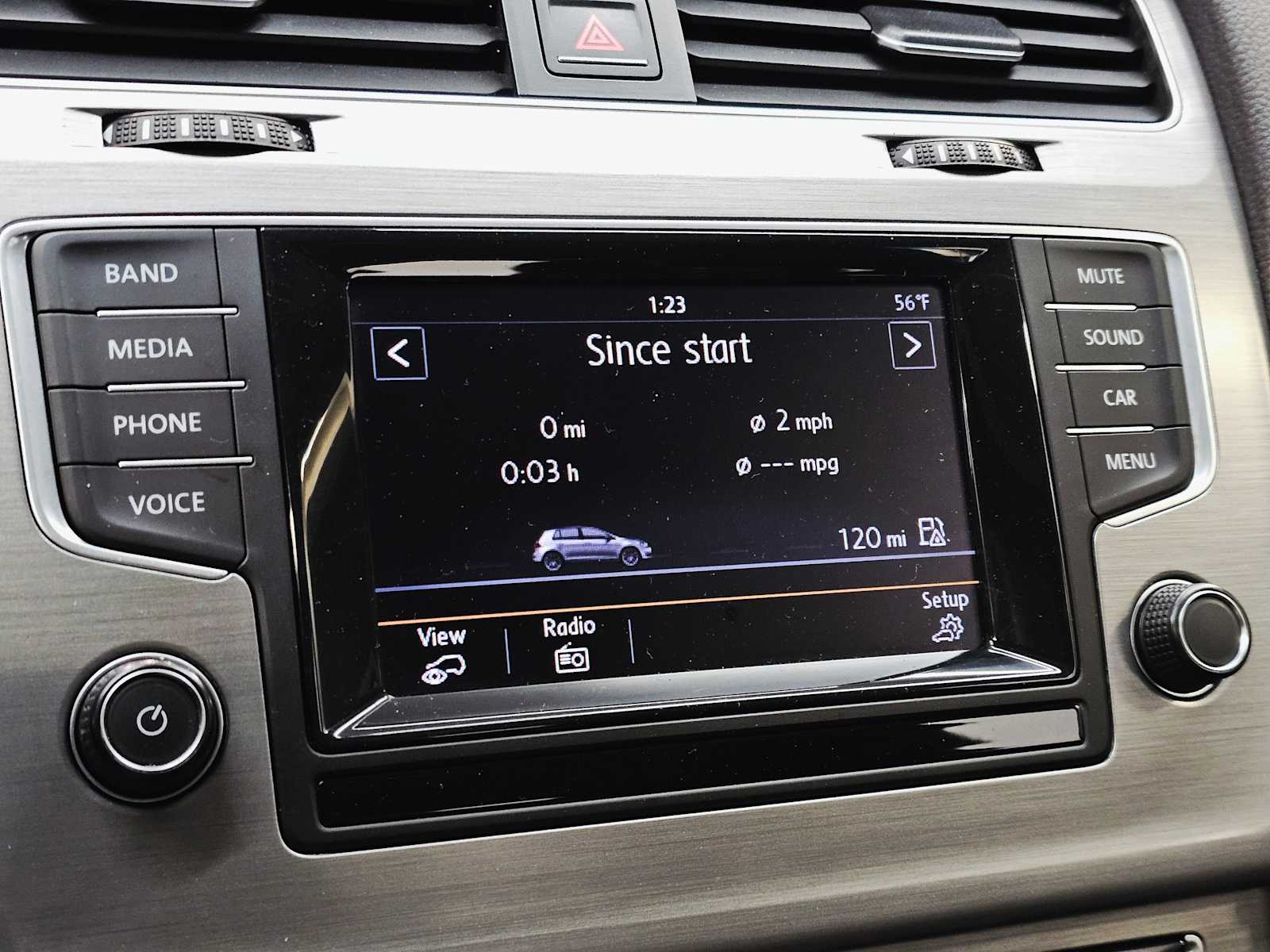 Thumbnail: 2015 Volkswagen Golf - 14