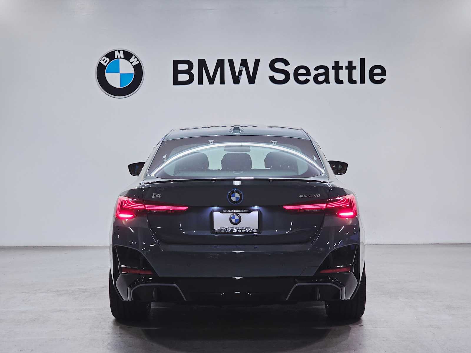 Thumbnail: 2025 BMW i4 - 5