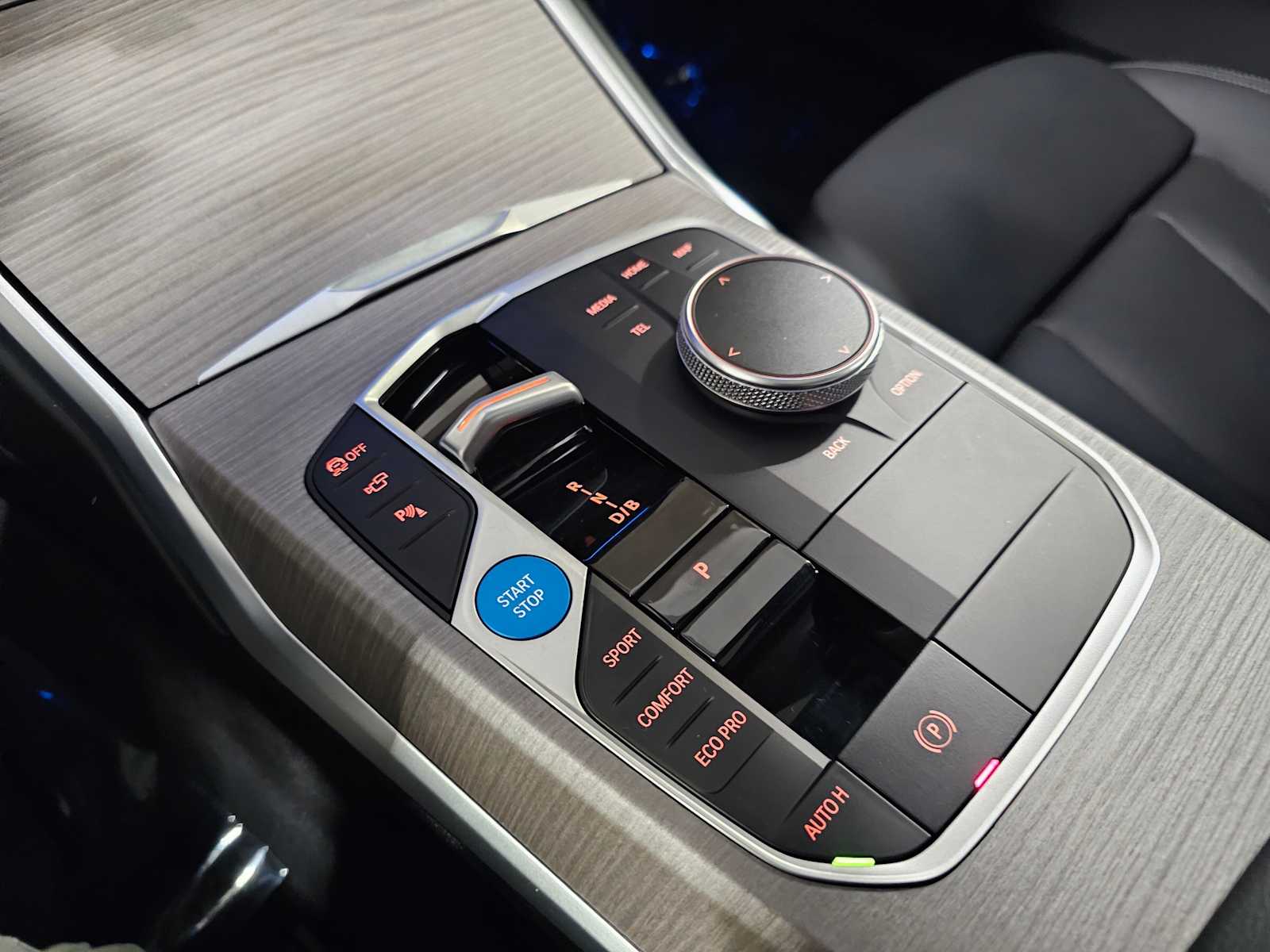 Thumbnail: 2025 BMW i4 - 20