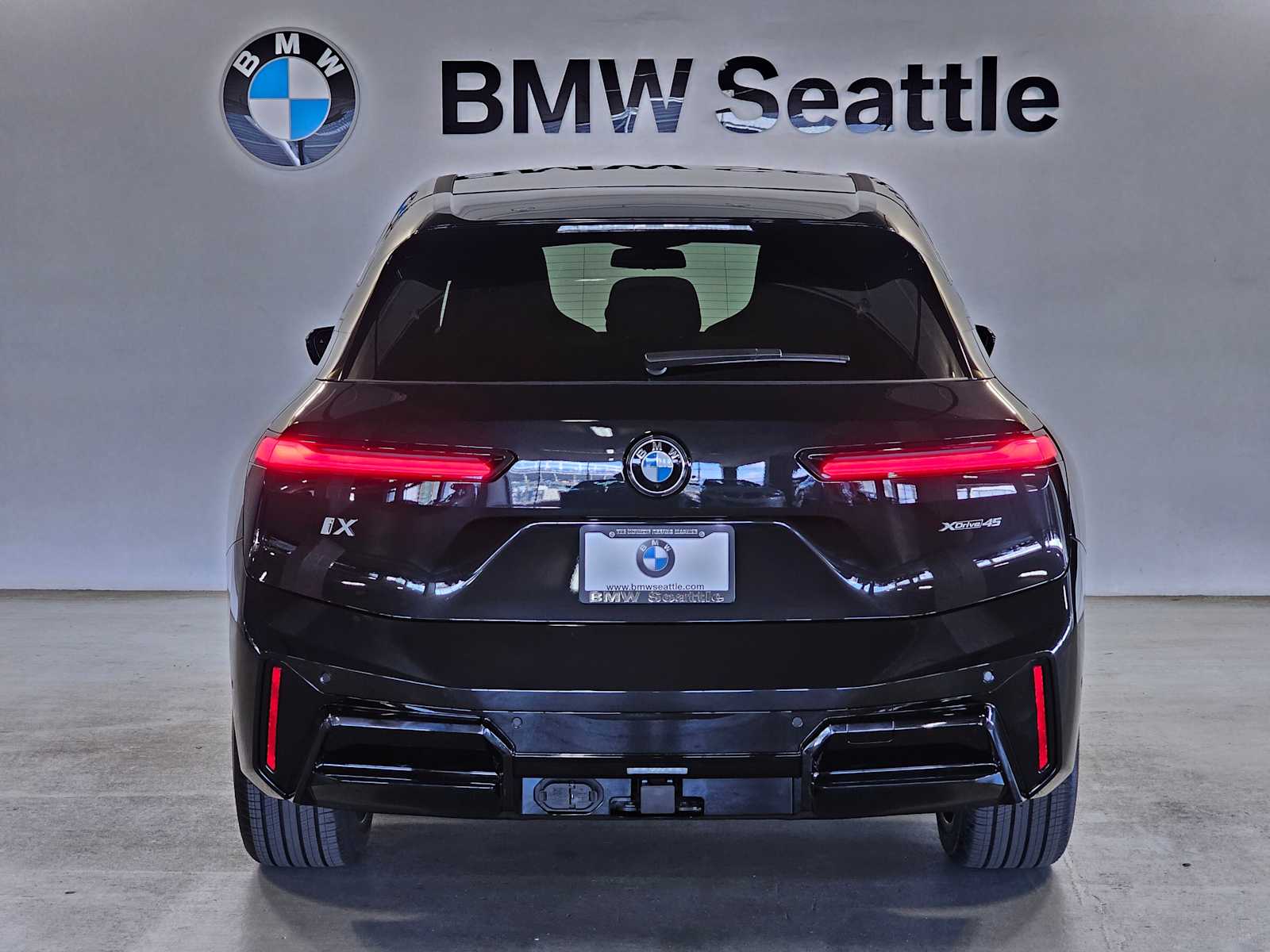 Thumbnail: 2026 BMW iX - 5