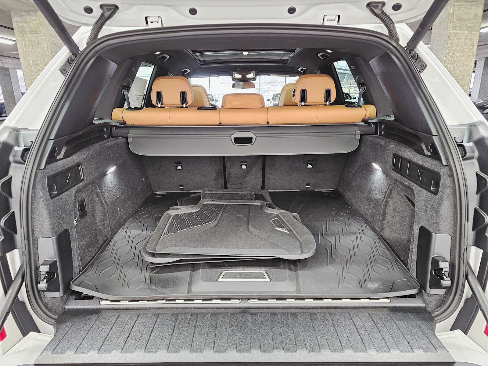 Thumbnail: 2026 BMW X5 - 28