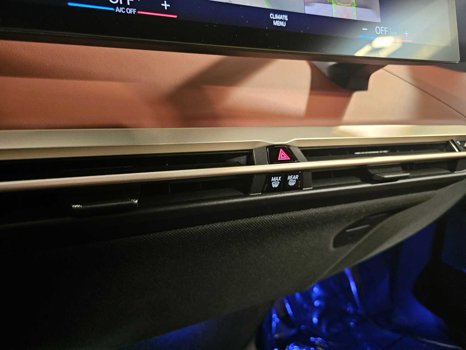 Thumbnail: 2023 BMW iX - 17