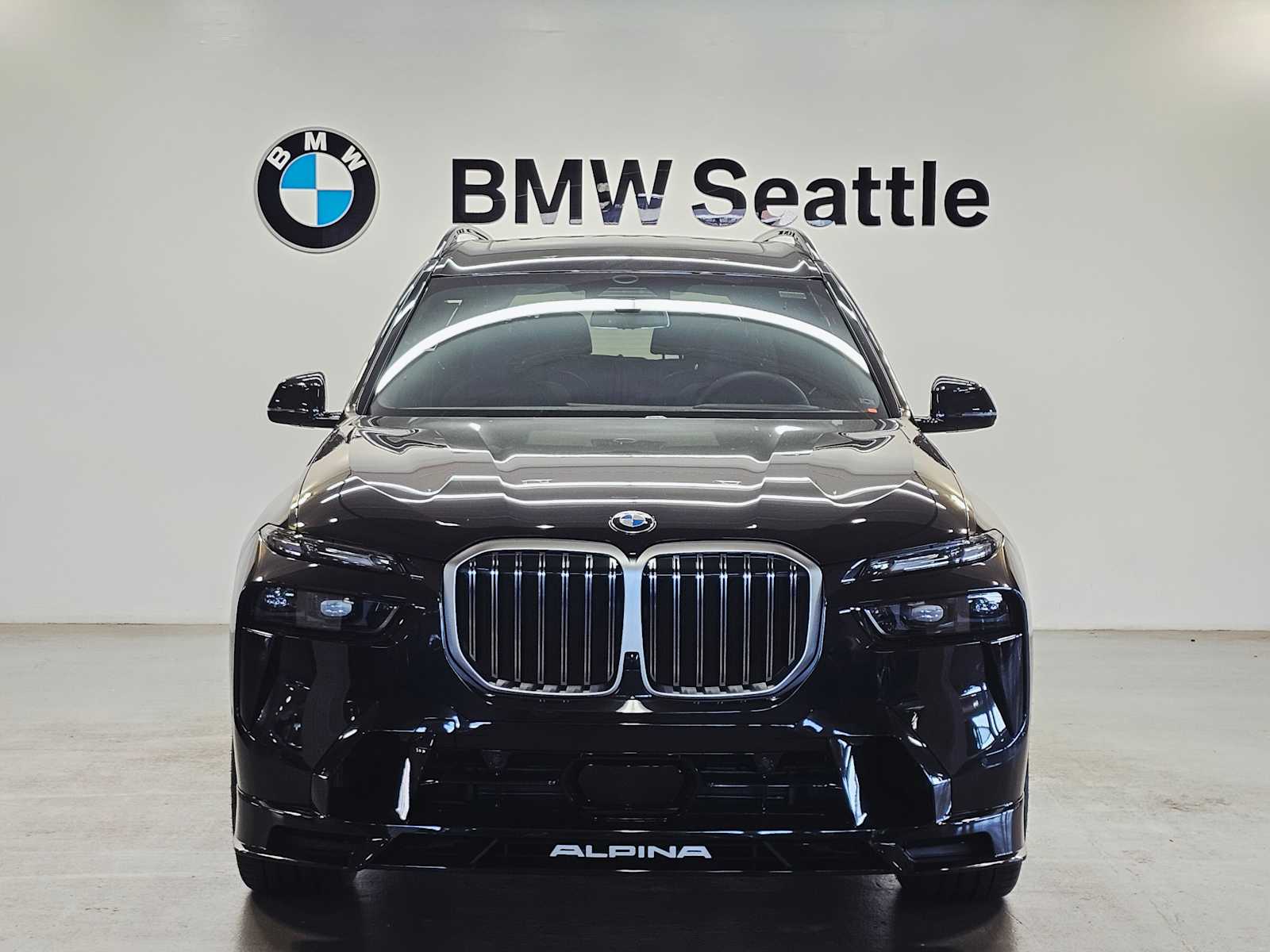 Thumbnail: 2026 BMW X7 - 6