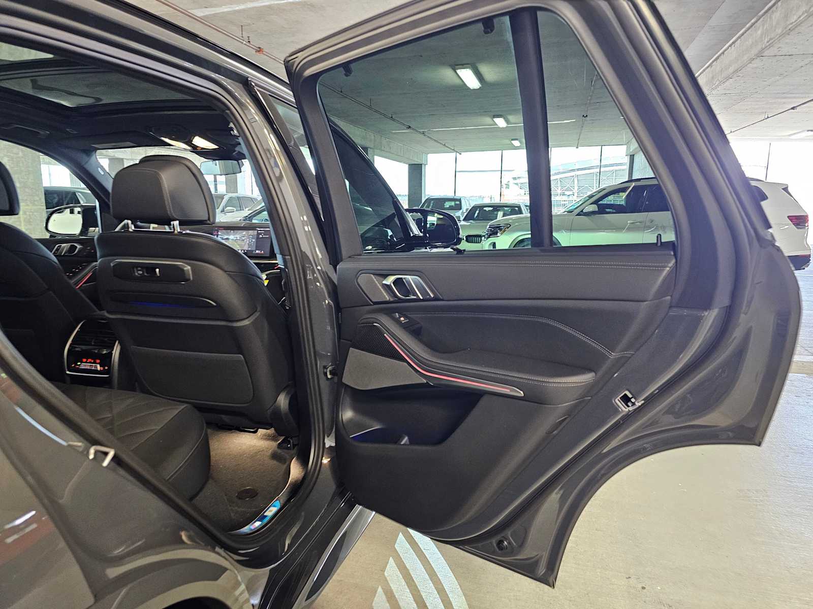 Thumbnail: 2026 BMW X5 - 37