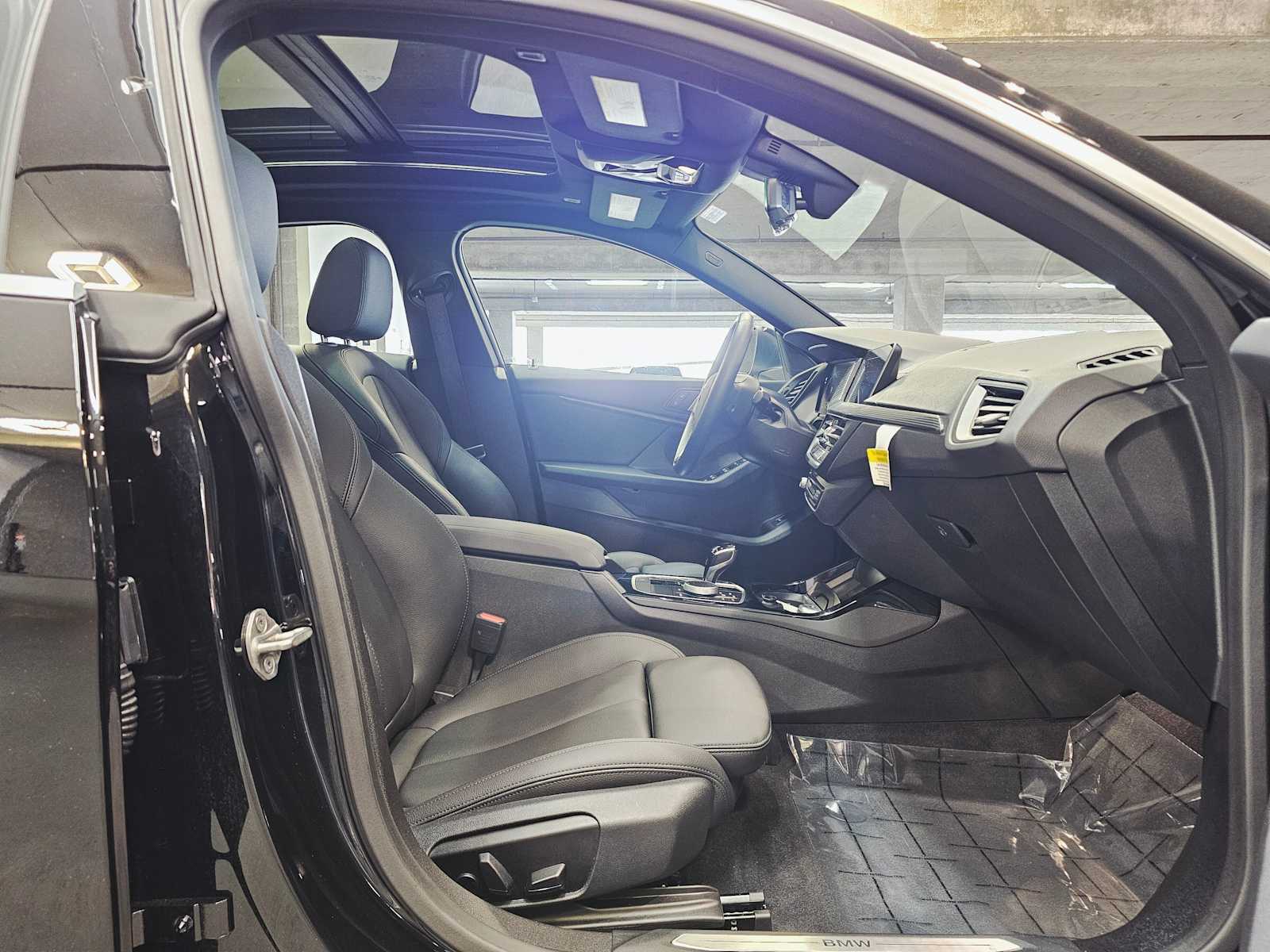 Thumbnail: 2024 BMW 2 Series - 27