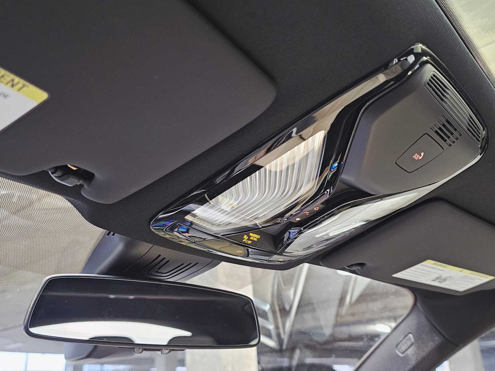 Thumbnail: 2025 BMW i4 - 21