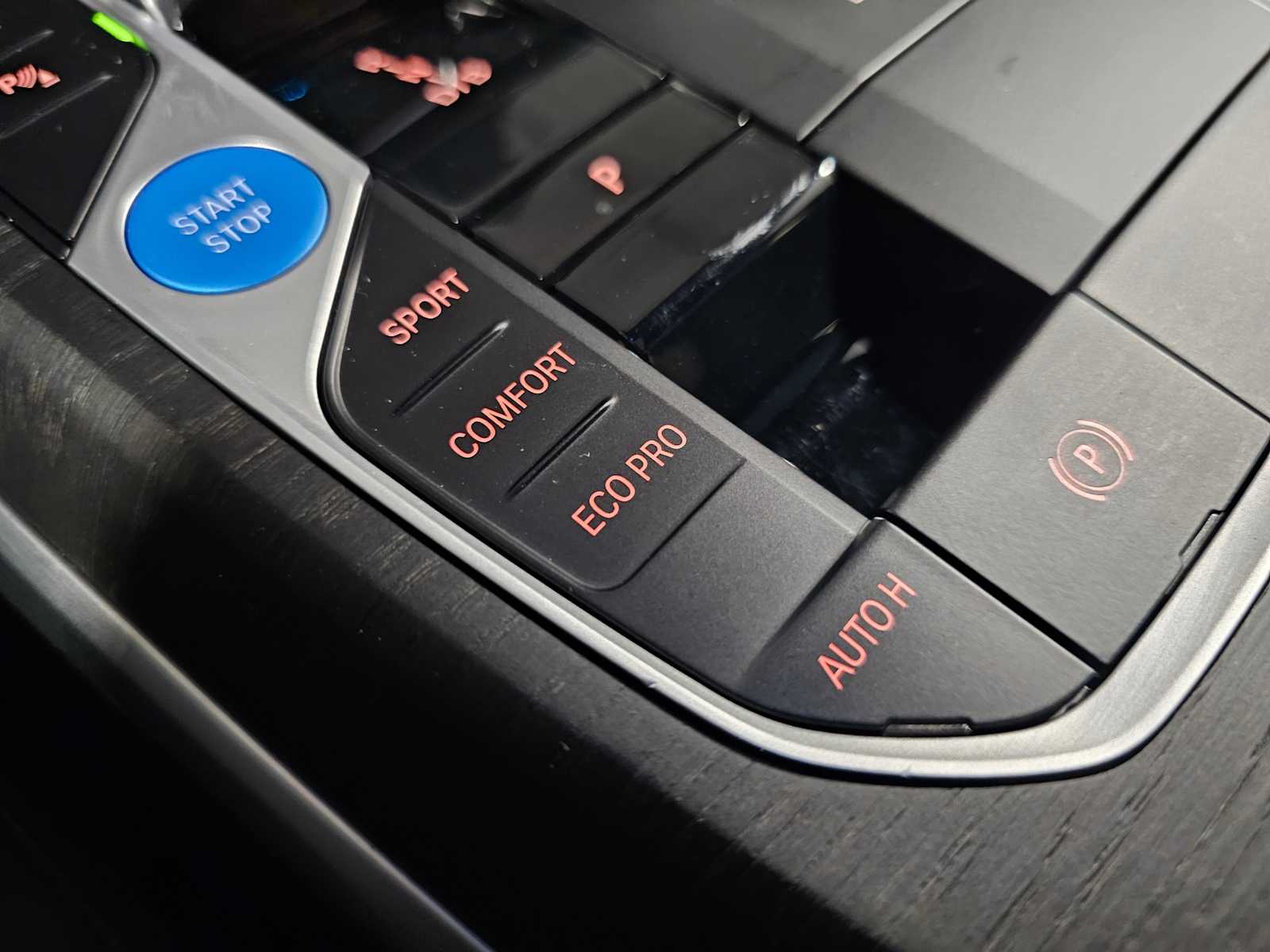 Thumbnail: 2023 BMW i4 - 22