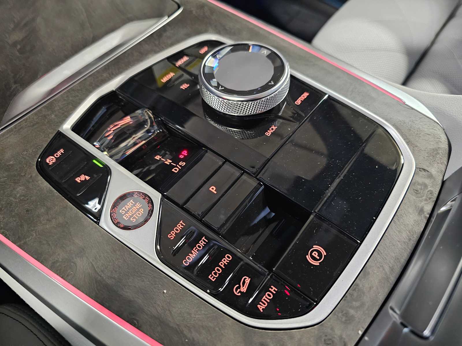Thumbnail: 2026 BMW X5 - 21