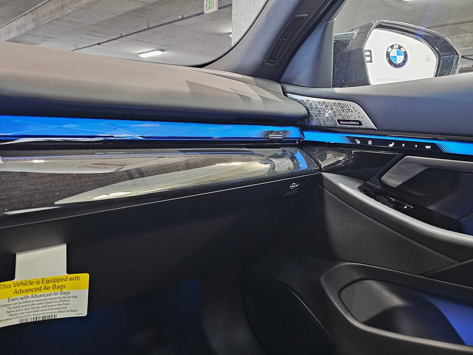 Thumbnail: 2025 BMW i5 - 20