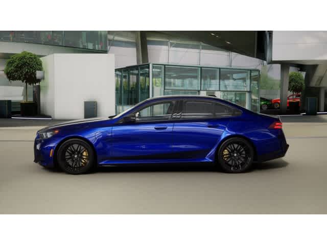 Thumbnail: 2026 BMW M5 - 4