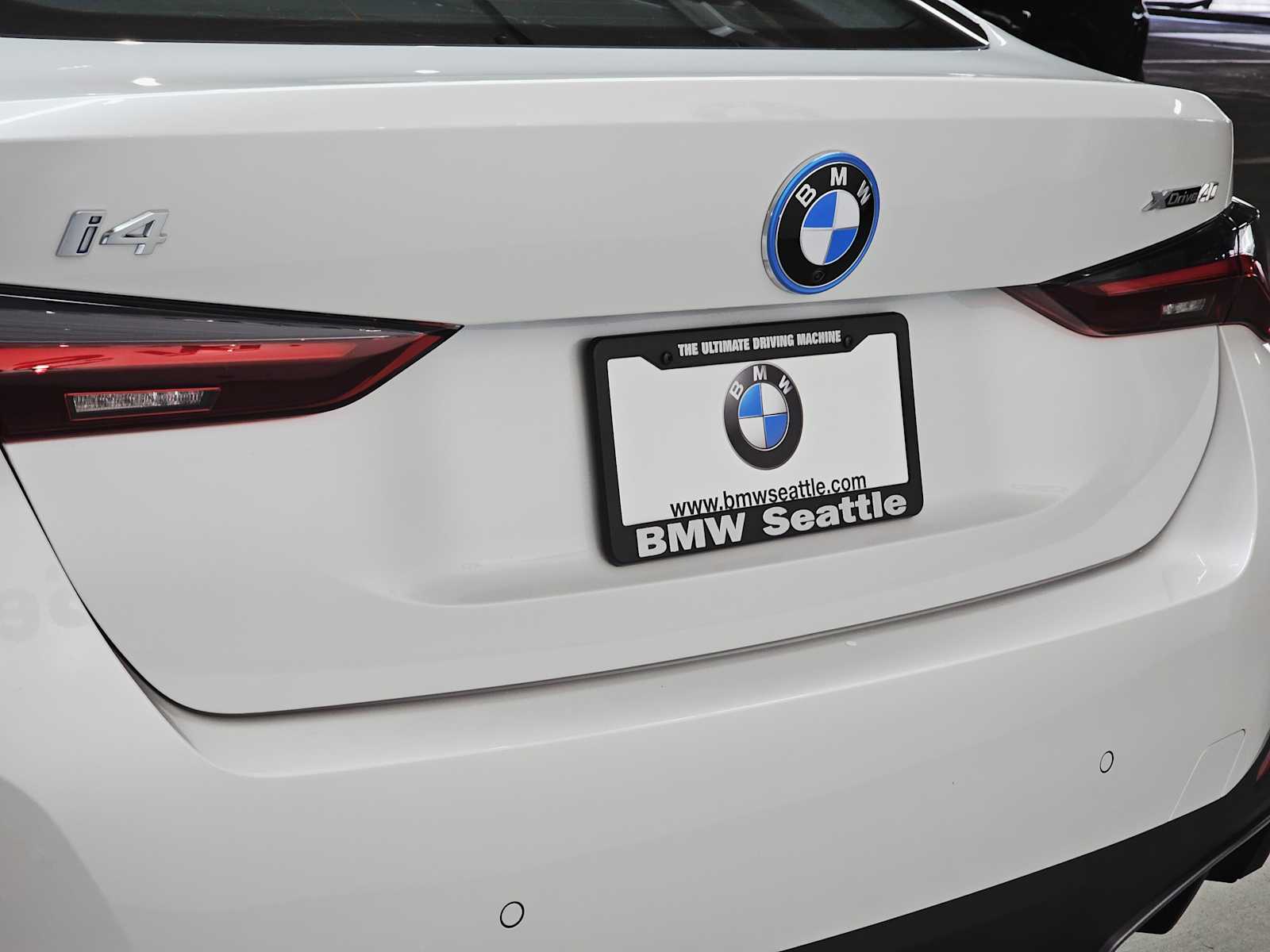 Thumbnail: 2025 BMW i4 - 7