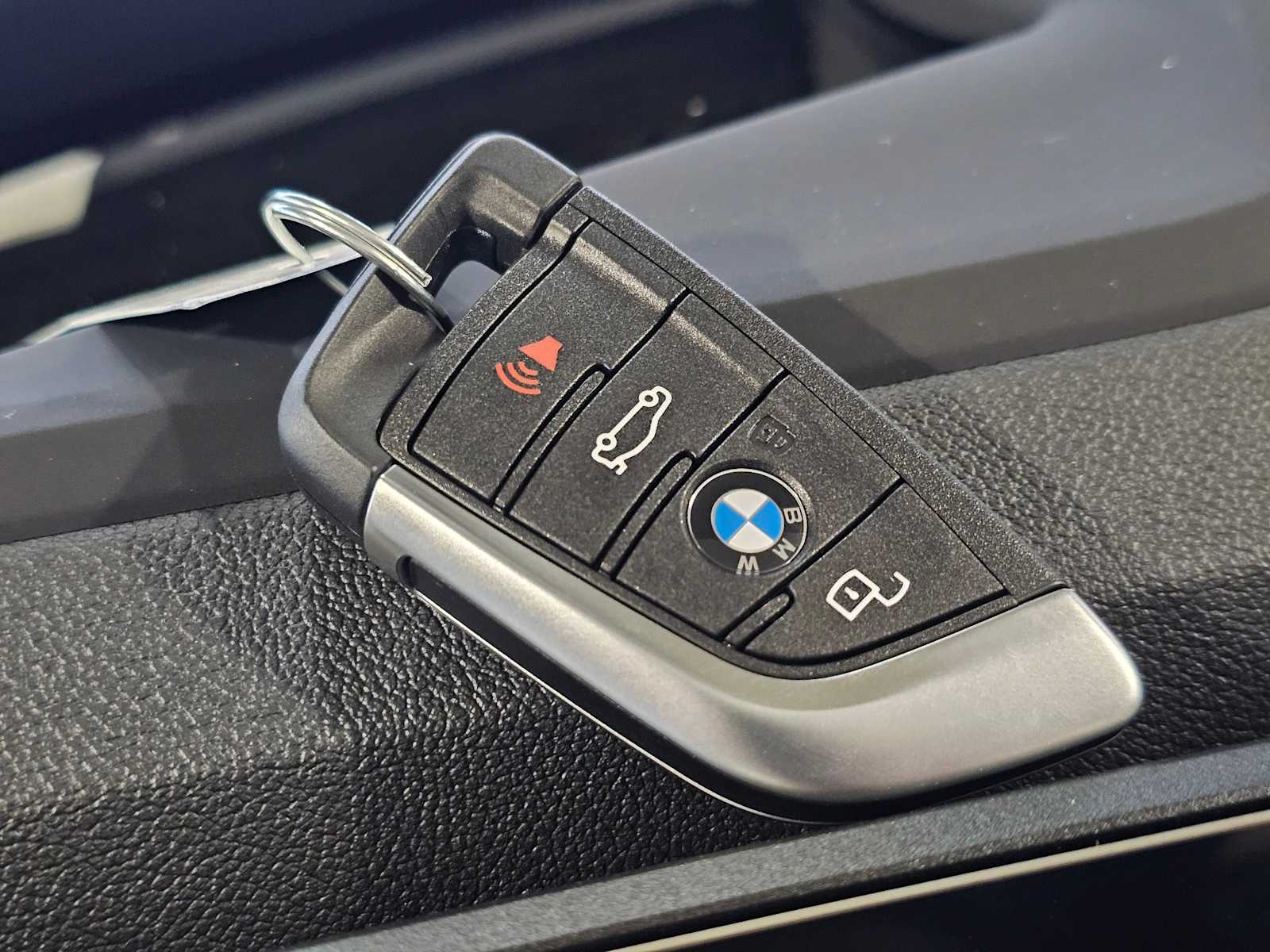 Thumbnail: 2026 BMW i4 - 42