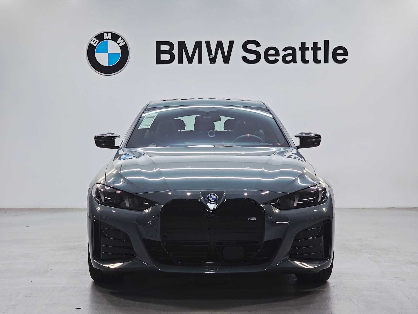 Thumbnail: 2025 BMW i4 - 6