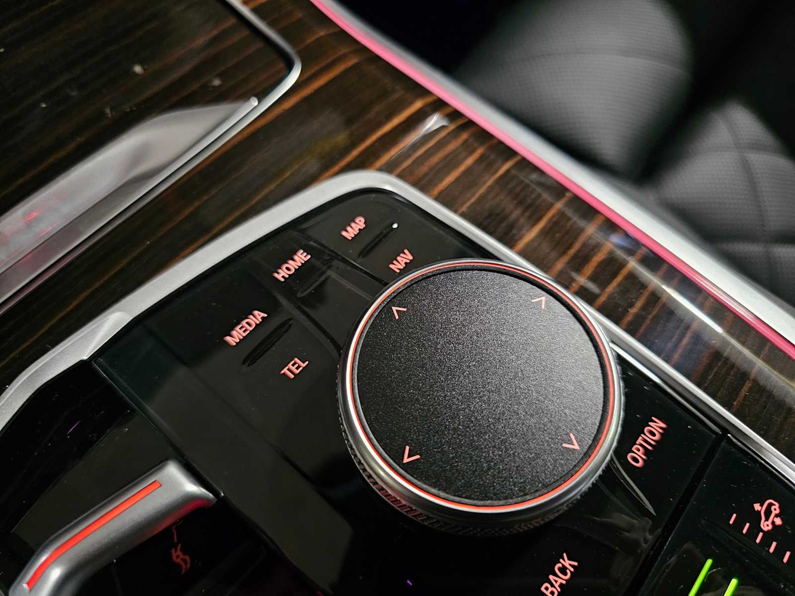 Thumbnail: 2026 BMW X5 - 25
