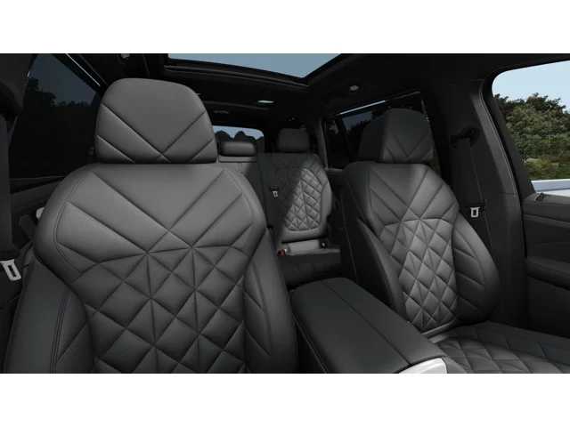 Thumbnail: 2026 BMW X7 - 11