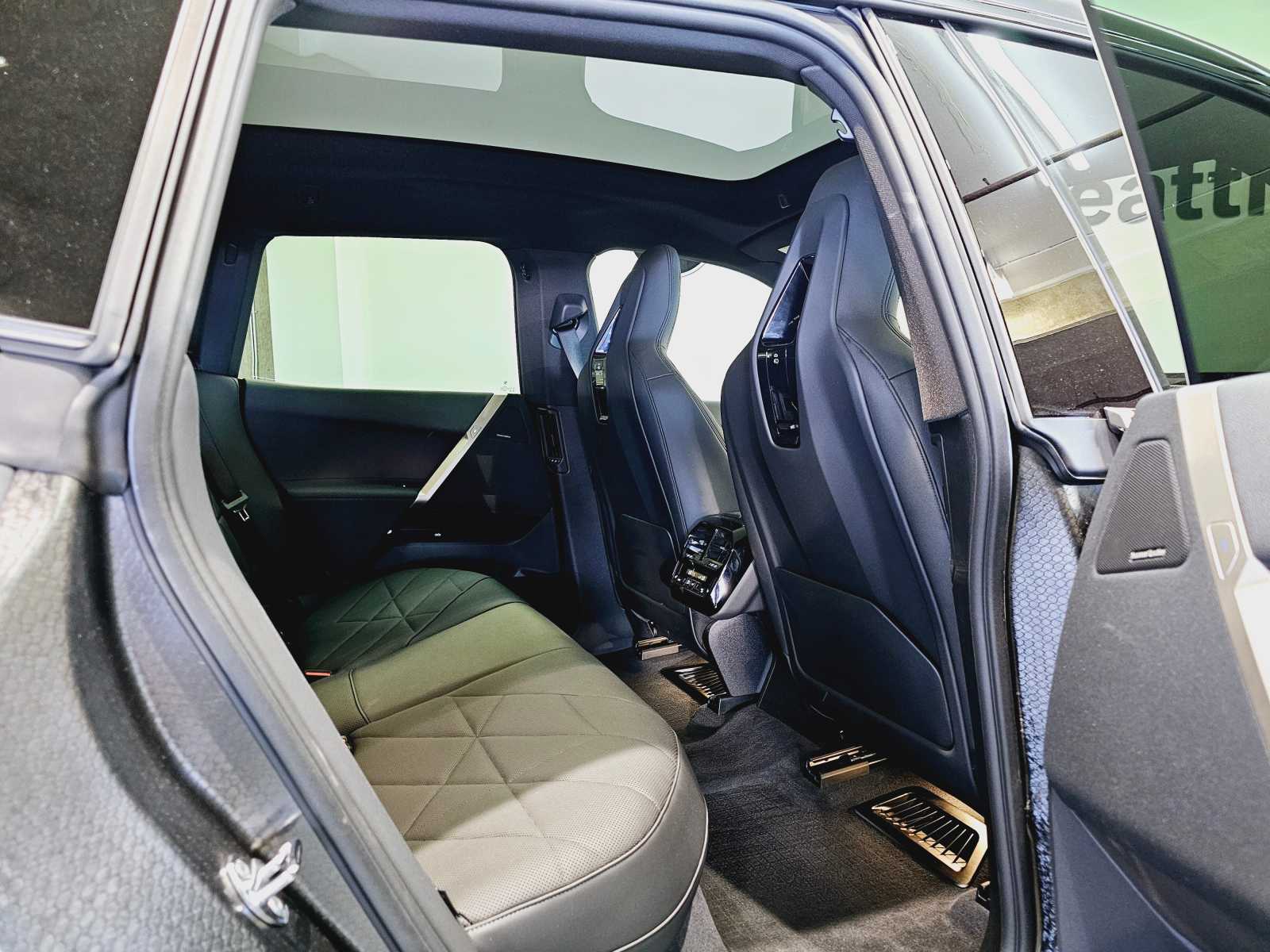 Thumbnail: 2024 BMW iX - 26