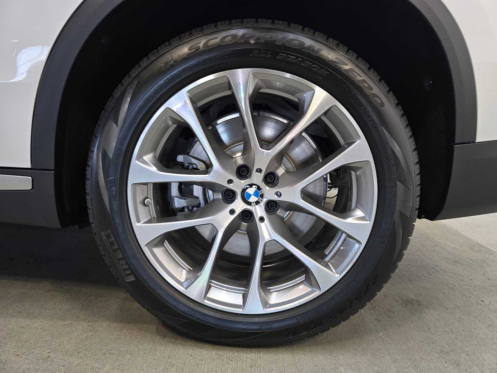 Thumbnail: 2026 BMW X5 - 8