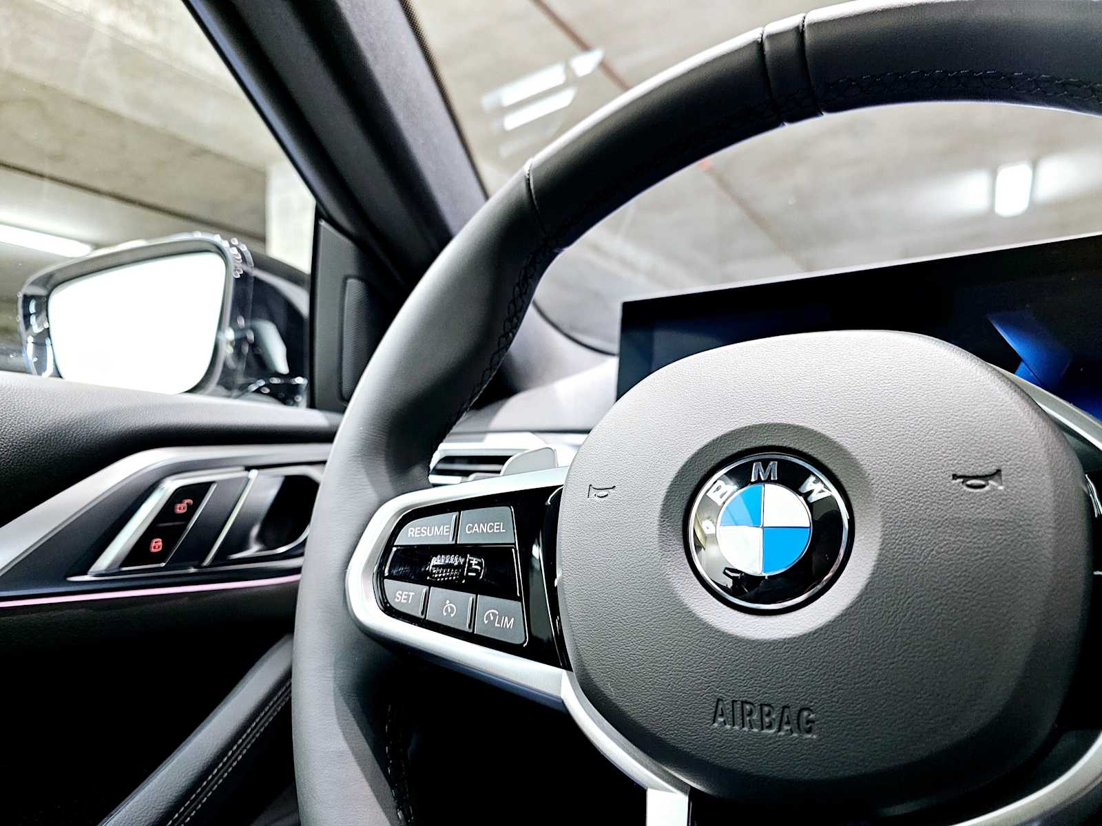 Thumbnail: 2025 BMW 4 Series - 30