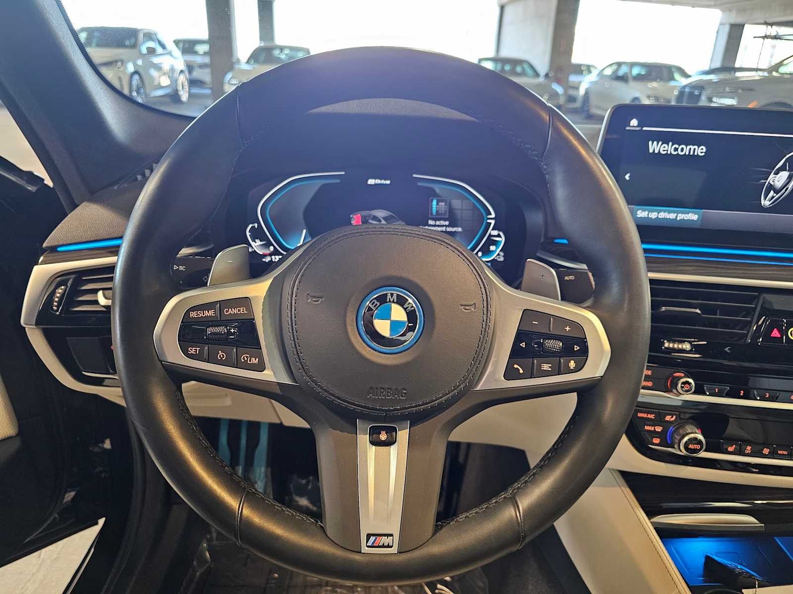 Thumbnail: 2023 BMW 5 Series - 11