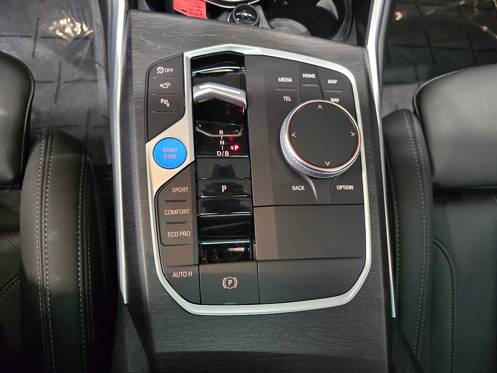 Thumbnail: 2023 BMW i4 - 22