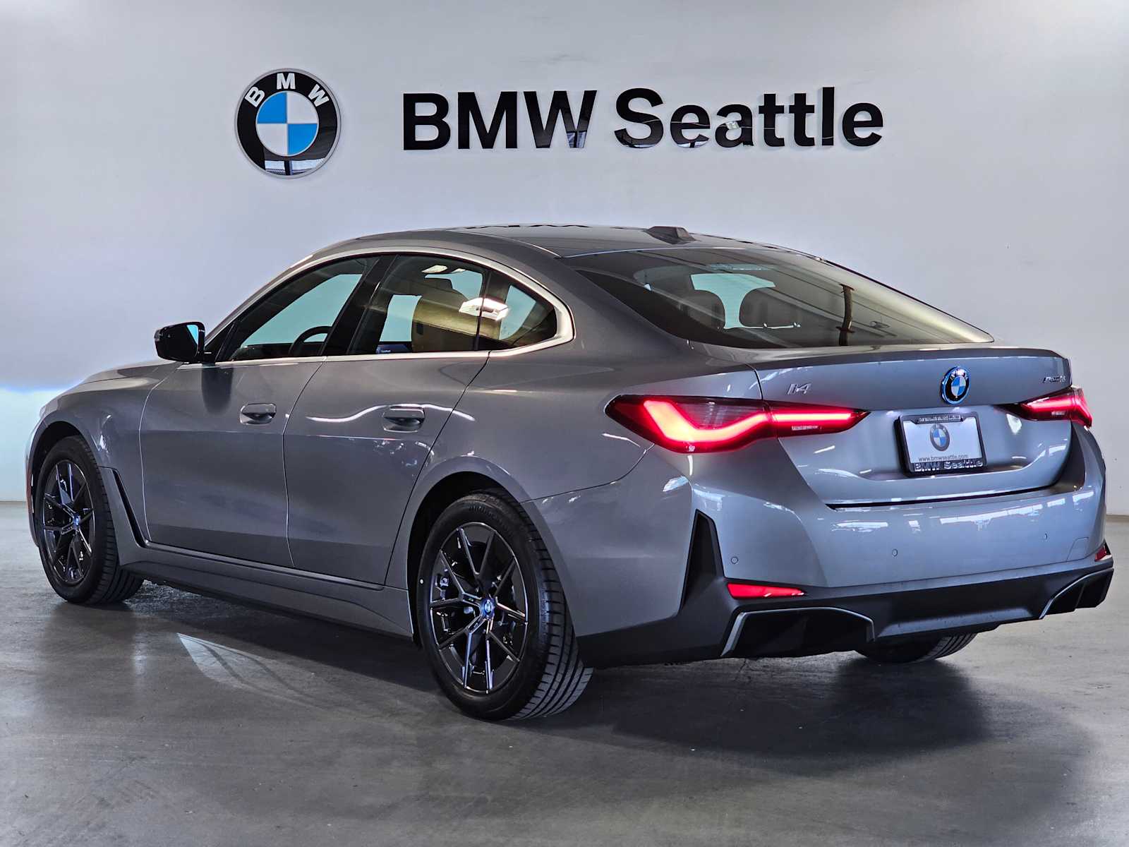 Thumbnail: 2024 BMW i4 - 4