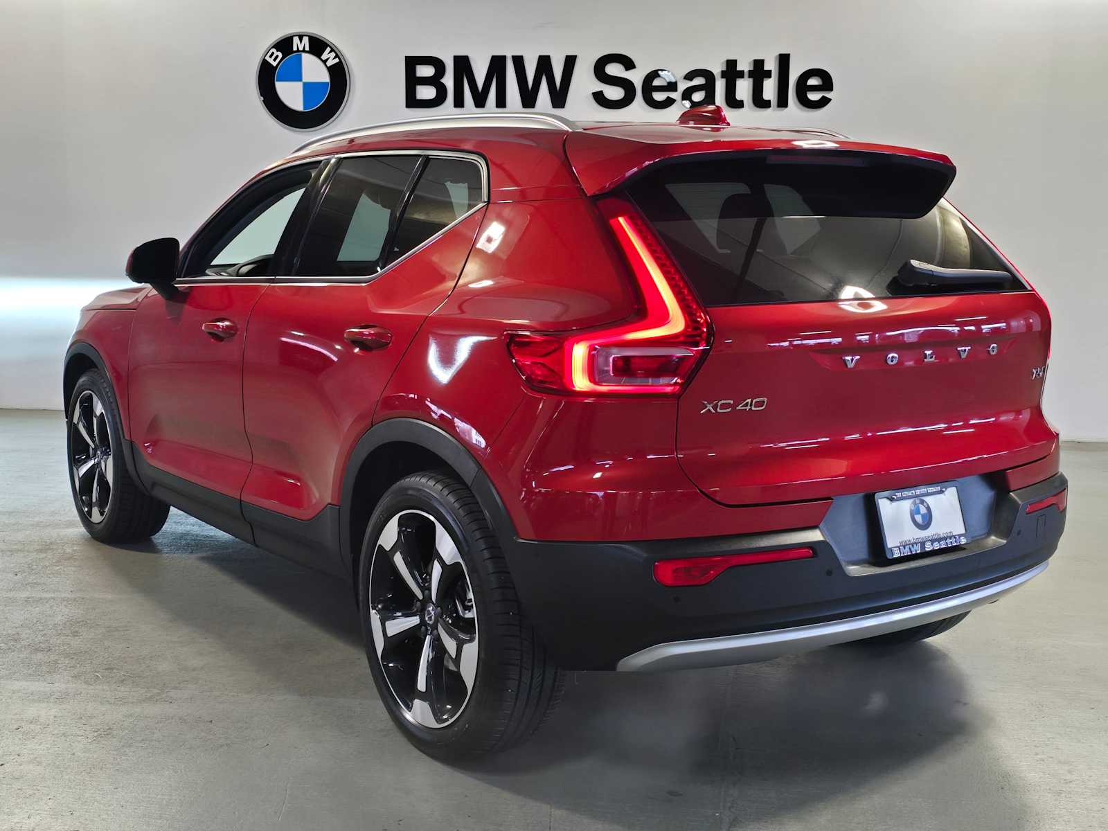 Thumbnail: 2019 Volvo XC40 - 4