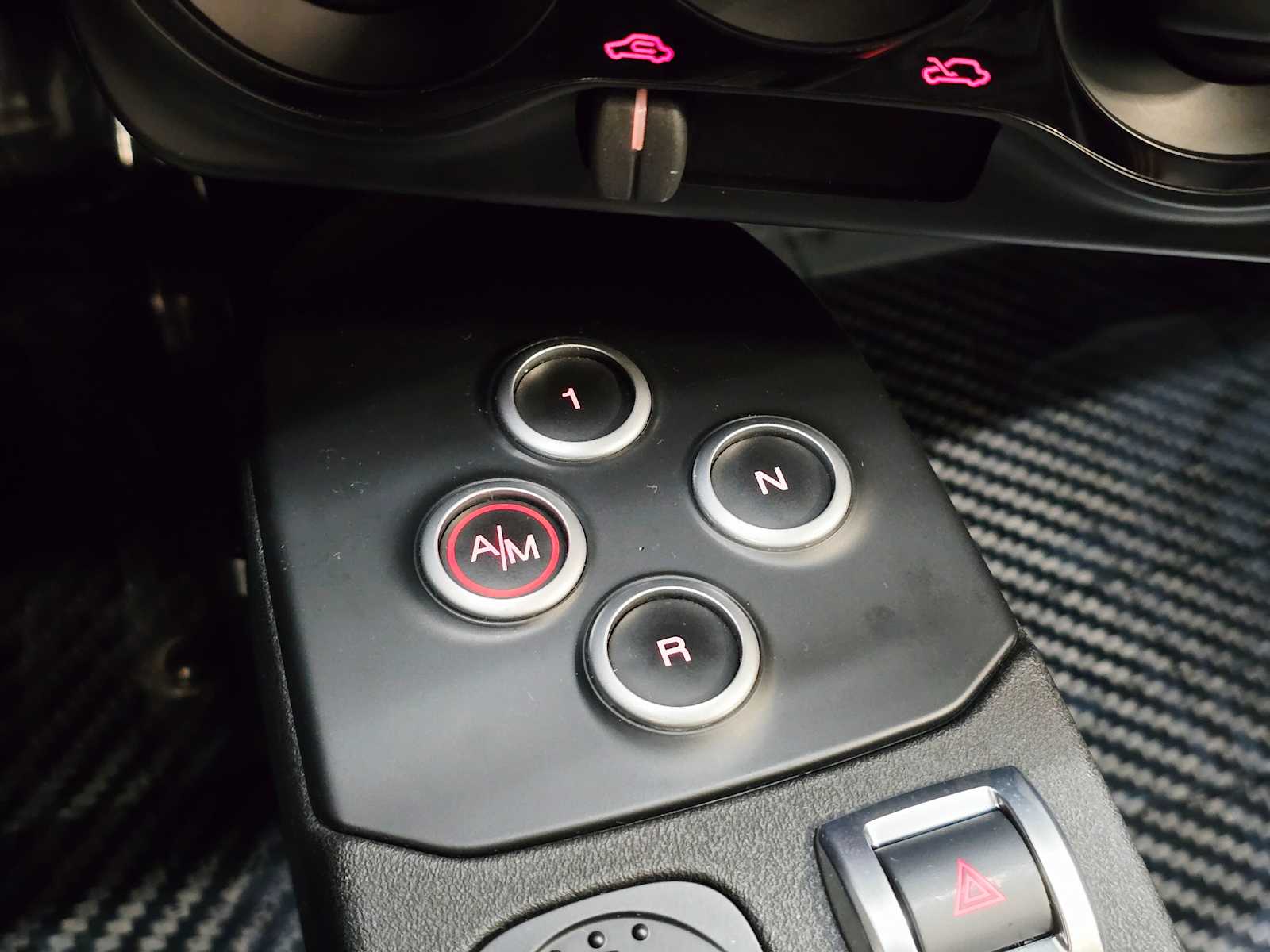 Thumbnail: 2018 Alfa Romeo 4C - 15