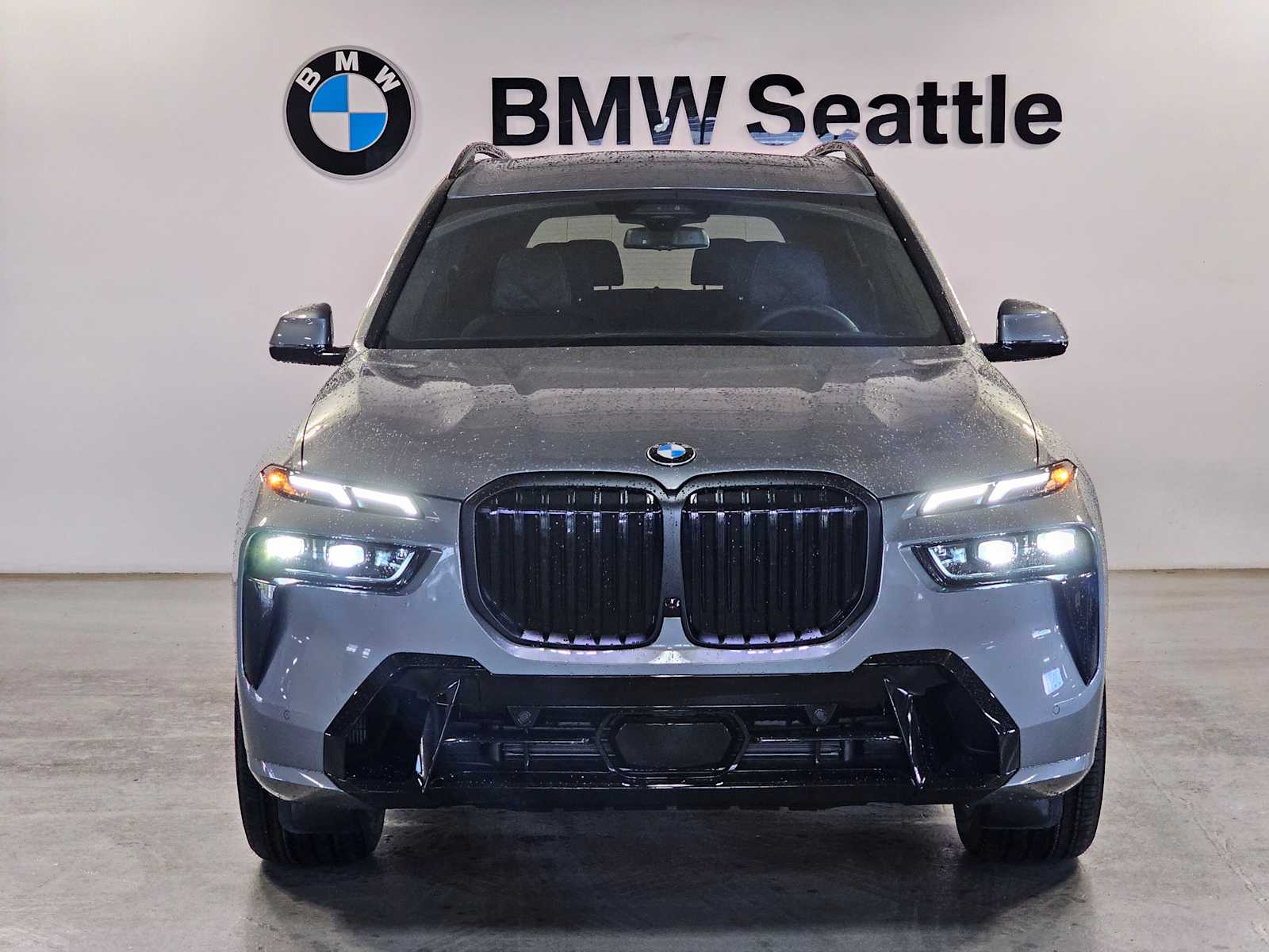 Thumbnail: 2026 BMW X7 - 6