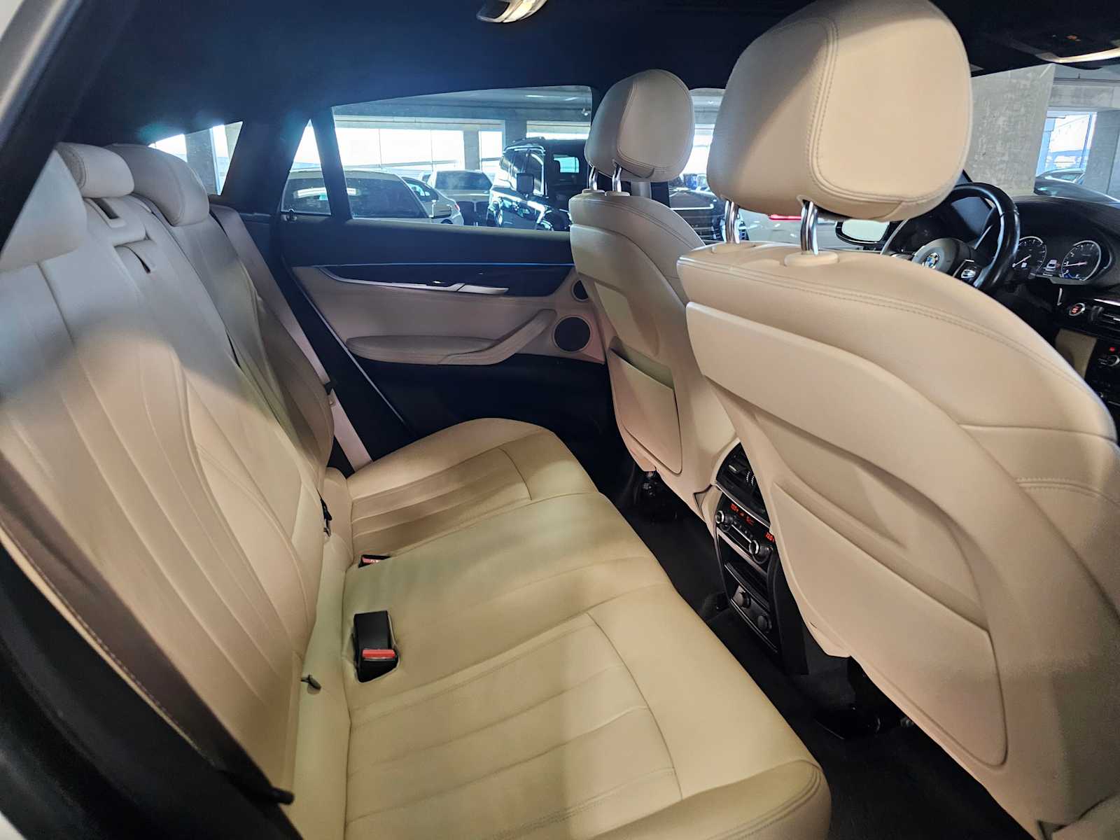 Thumbnail: 2019 BMW X6 - 39