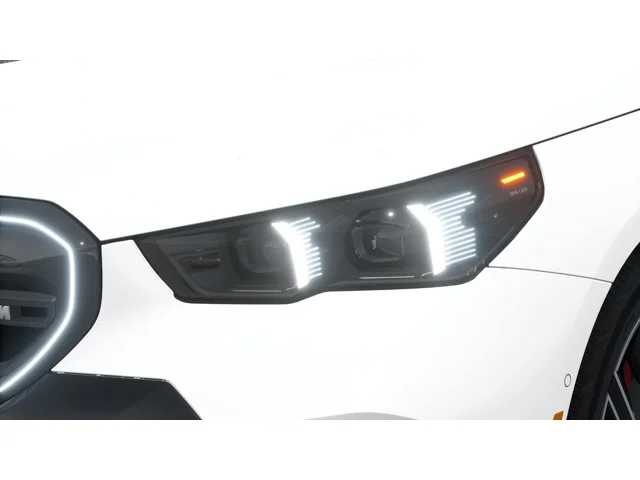 Thumbnail: 2026 BMW i5 - 6