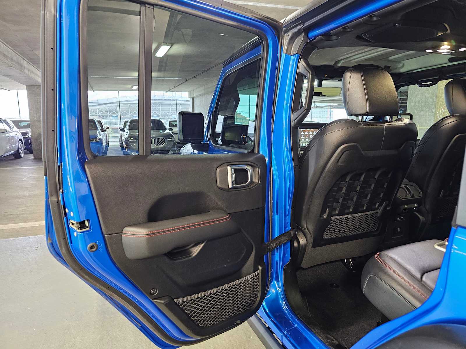 Thumbnail: 2023 Jeep Wrangler - 31