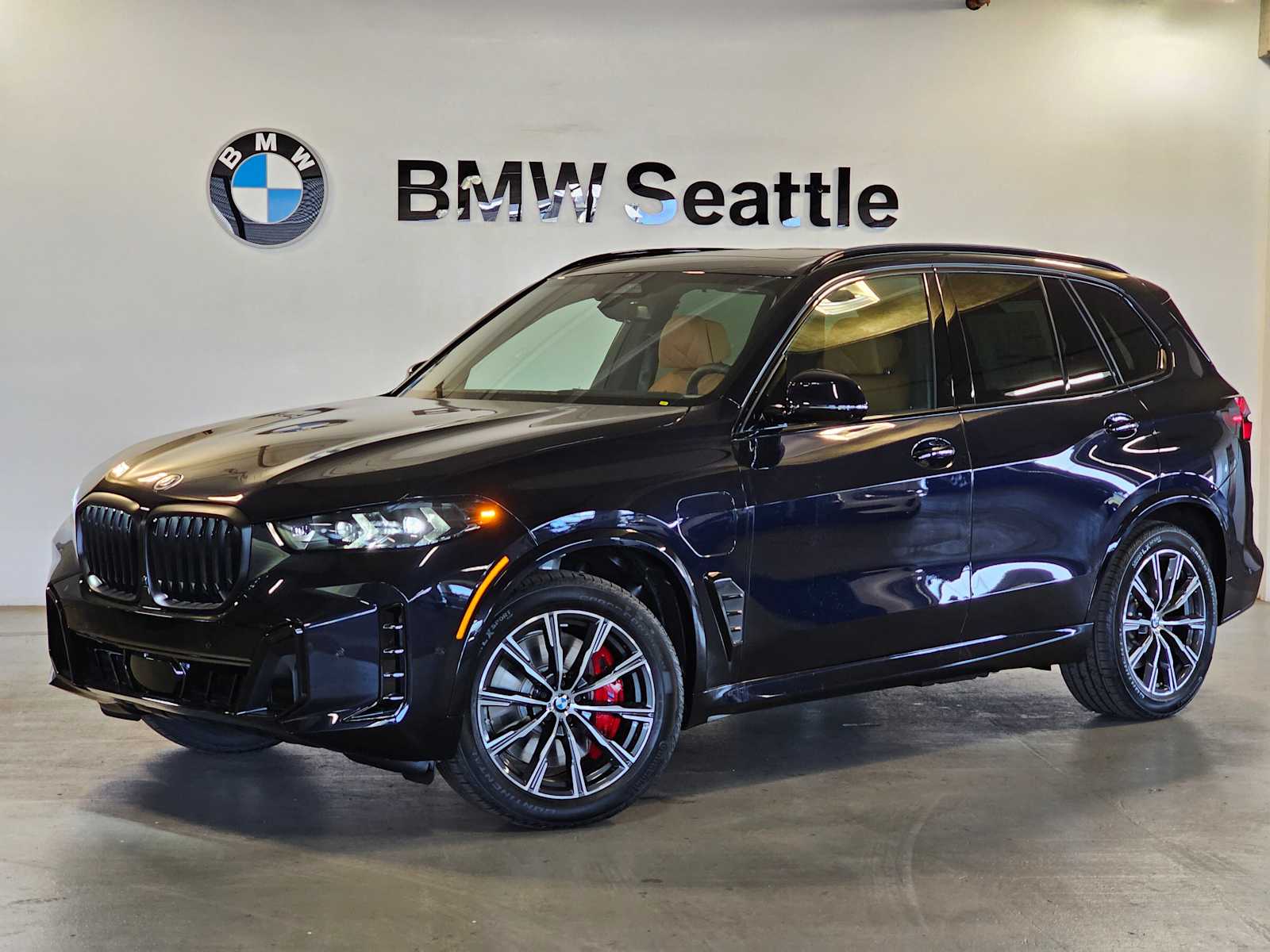 Thumbnail: 2026 BMW X5 - 1