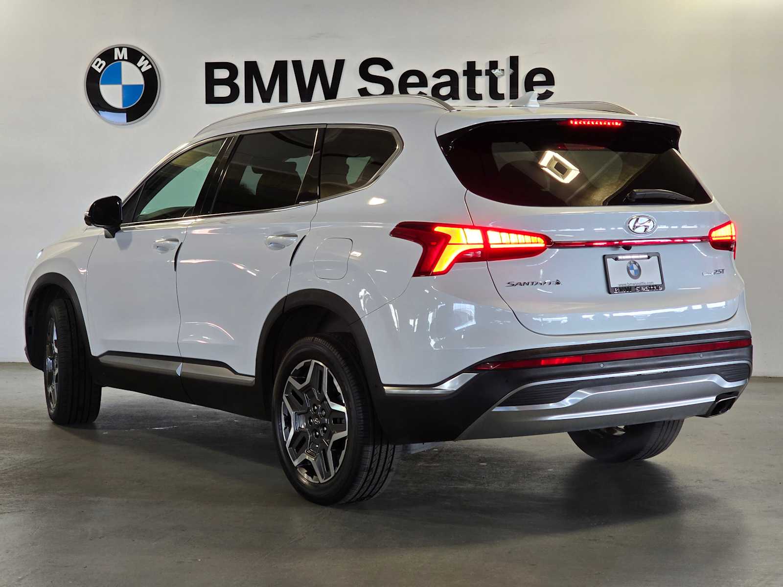 Thumbnail: 2022 Hyundai Santa Fe - 4