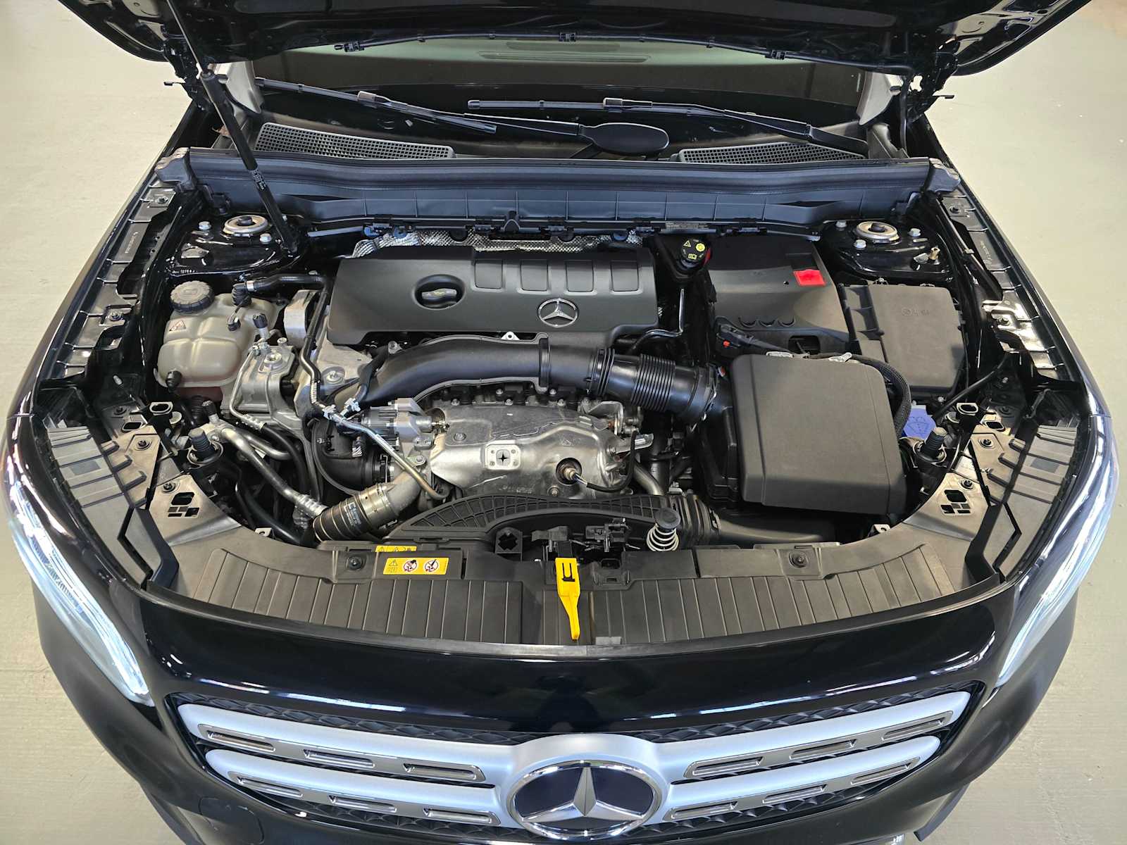 Thumbnail: 2023 Mercedes-Benz GLB - 9