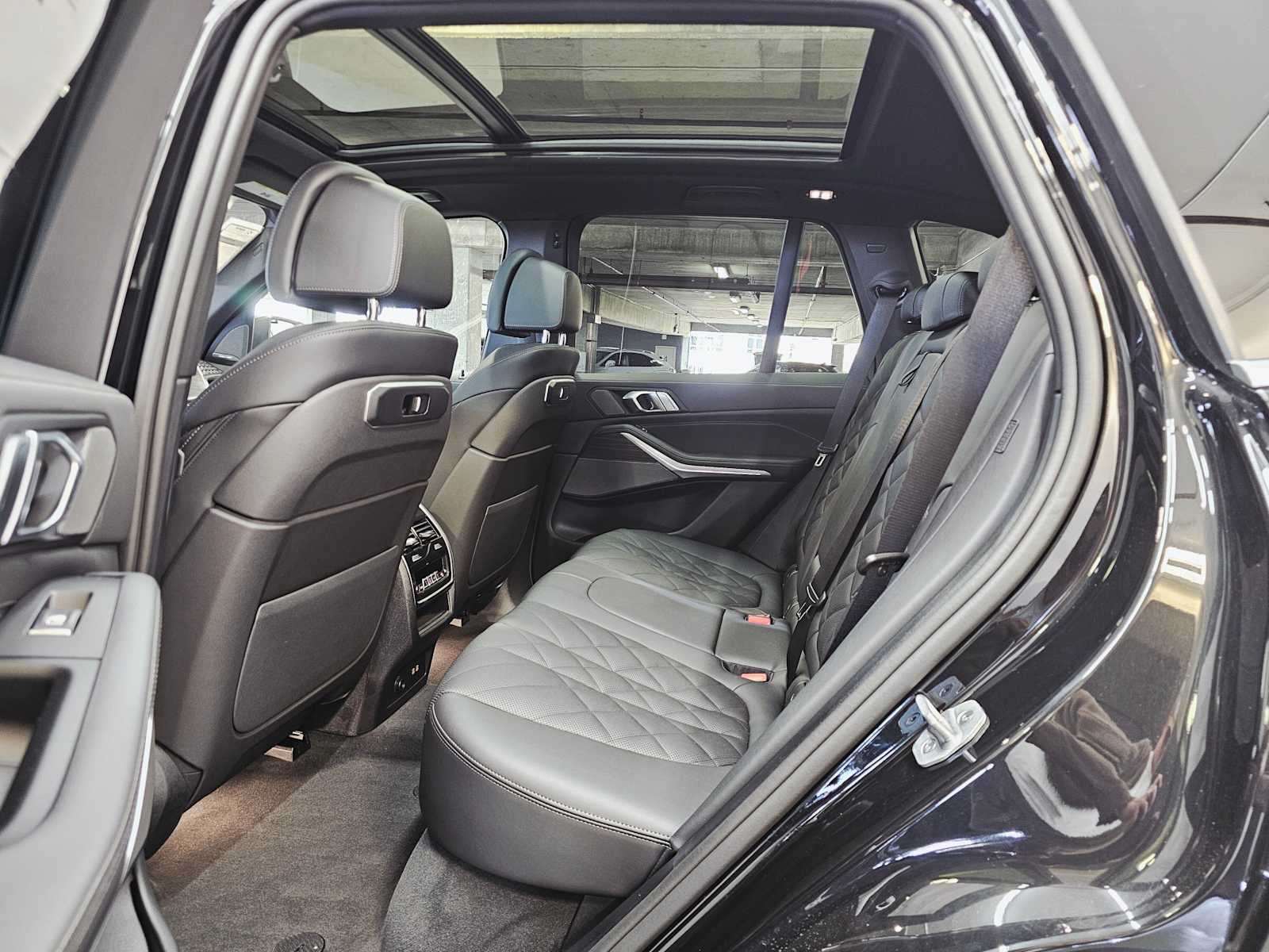 Thumbnail: 2026 BMW X5 - 24